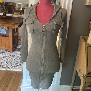 Sweatshirt dress with hood